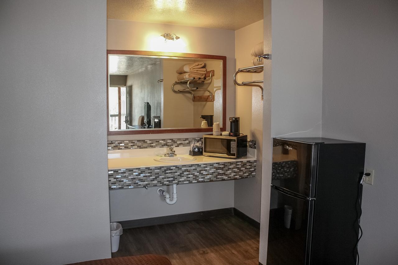 Inn Rayburn 2*